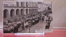 D 88 . Saint -Dié Avant L'occupation Allemande Prisonniers Devant L'hotel De Ville , La Guerre Dans Les Vosges 1914-1915 - Other