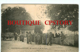 86 - MIREBEAU En POITOU - Un Coin Du Champ De Foire - Marché - Dos Scané - Mirebeau