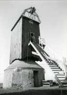 AALBEKE ~ Kortrijk (W.Vl.) ~ Molen/moulin - Echte Foto 13x18 Cm. Van De Hoogmolen Tijdens De Restauratie Van 1995. TOP ! - Luoghi