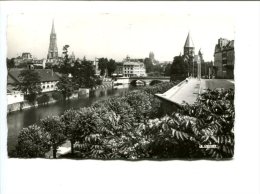 CP -  METZ (57) La Moselle Et Le Temple Protestant - Metz Campagne