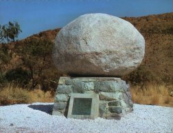 (565) Australia - NT - Flynn Grave Near Alice Springs - Alice Springs