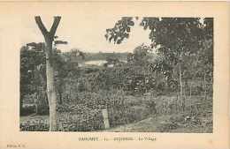Juin13 587 : Dahomey  -  Adjohon  -  Village - Benín
