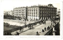 Murcia - Puente Viejo - Al Fondo, Hotel Reina Victoria - Murcia