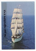 -  Bateau à Voiles - 3 Mats Dans Le Vent - Segelschulschiff Gorch Fock, Splendide, écrite, TBE, Scans. - Sailing Vessels