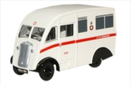 Oxford 76CM007, Commer Q25 Birmingham Ambulance, 1:76 - Strassenfahrzeuge