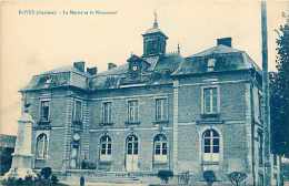 Somme -ref A284- Boves - La Mairie Et Le Monument  - Carte Bon Etat  - - Boves