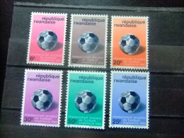 RWANDA  - REPUBLIQUE RWANDAISE    - COUPE DU MONDE DE FOOTBALL  Yvert & Tellier Nº  173 / 178 ** MNH - Unused Stamps