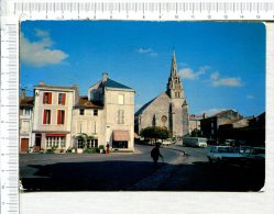 LA MOTHE SAINT HERAY -  Le Centre Et L Eglise - Véhicules Anciens - La Mothe Saint Heray