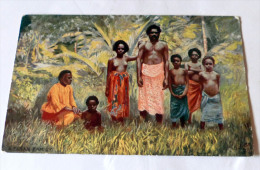 CPA FIJI -FIJIAN FAMILY -TRUCK POST CARD - Figi