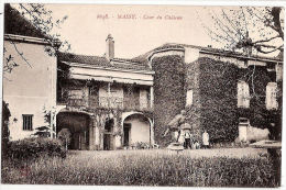 CPA  Massy  Cour  Du Château  91 Essonne - Massy