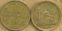 EGYPT 10 PIASTRES INSCRIPTIONS FRONT & MOSQUE BACK 1992-1413 VF KM? READ DESCRIPTION CAREFULLY !!! - Egypte