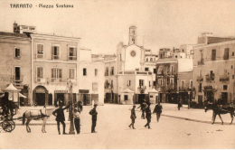 TARANTO (Italie) Piazza Fontana Animation - Taranto