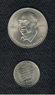 FICHAS - MEDALLAS // Token - Medal -  PABLO NERUDA 2 MEDALLAS EN ESTUCHE - Firma's