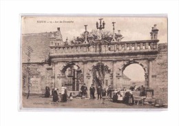 29 SIZUN Arc De Triomphe, Calvaire, Animée, Ed Andrieu 95, 1903 - Sizun