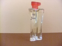 MINIATURE  EAU DE TOILETE     ---     I LOVE YOU --               ECHANTILLON DE COLLECTION - Miniaturen Flesjes Dame (zonder Doos)