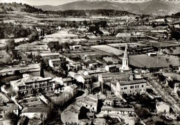 CPSM   CADENET     Le Village  Avec L'hospice  Et Ses Environs - Cadenet