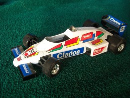 BURAGO - F1  NO BOITE  Scala 1/24 - Burago