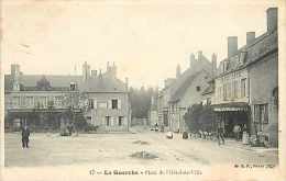Juin13 1266 : La Guerche  -  Place De L'Hôtel-de-Ville - La Guerche Sur L'Aubois