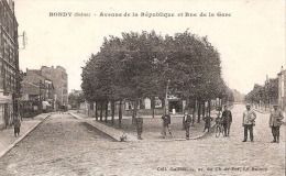 Bondy (93) Av De La République Et Rue De La Gare - Bondy