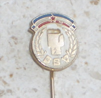 VOIVODINA BOXING FEDERATION - Yugoslavian Pin * Badge Boxing Boxe Boxeo Boxen Pugilato Boksen Anstecknadel Distintivo - Boxen