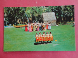 Waikiki Beach,HI--Kodak Hula Show--not Mailed--PJ 129 - Altri & Non Classificati