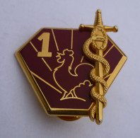 INSIGNE  1° REGIMENT MEDICAL  - BOUSSEMART G 3955 - Medical Services