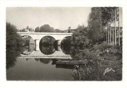 Cp, 79, Thouars, Sur Les Bords Du Thouet - Thouars