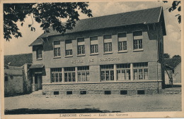 LAROCHE - Ecole Des Garçons - Laroche Saint Cydroine