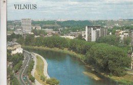 ZS38505 The City Is Crossed By The Meandering Neris River  Vilnius    2 Scans - Litauen