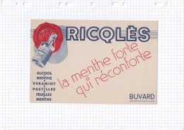 80 - BUVARD PHARMACIE MEDICAMENT RICQLES MENTHE - Produits Pharmaceutiques