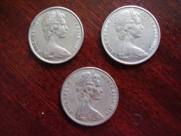 AUSTRALIA 1966-74 THREE USED COINS 20c DIFFERENT YEARS. - 20 Cents
