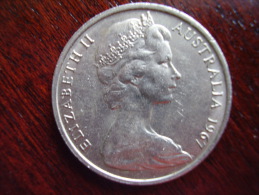 AUSTRALIA 1967 TWENTY CENTS USED COIN. - 20 Cents