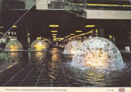 ZS45161 The Fountains Queensgate Shoppung Centre Peterborough    2 Scans - Other & Unclassified