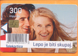 SLOVENIA - SLV 790, Lepo Je Biti Skupaj. 300, 20.000ex, 28/10/2011, Used - Slovénie