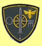 SLOVENIA, SLOVENIAN  ARMY PATCH FOR COMBAT UNIFORM, HONEY BEE - Escudos En Tela