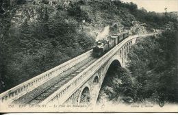 N°32523 -cpa Env De Vichy -le Pont Des Malavaux -train- - Ouvrages D'Art