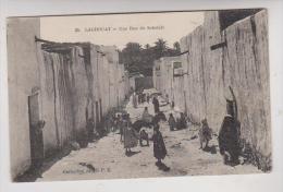 CPA LAGHOUAT, UNE RUE DU SCHETETT - Laghouat