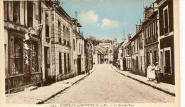 CPA 77 DONTILLY EN MONTOIS LA GRANDE RUE - Donnemarie Dontilly