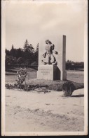 Delcampe - CPA - (24) Mussidan - Monument Des Fusillés - Mussidan