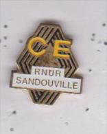 Pin's RENAULT SANDOUVILLE - Renault