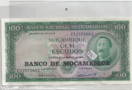 Billets - B967 -  Mozambique     - Billet  100 Escudos 1961 (type, Nature, Valeur, état... Voir 2 Scans) - Mozambico