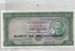 Billets - B967 -  Mozambique     - Billet  100 Escudos 1961 (type, Nature, Valeur, état... Voir 2 Scans) - Mozambique