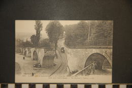 CP, 02, Laon Apres Le Bombardement Le Viaduc Du Chemin De Fer N°504 Edition LL - Laon