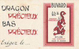 Ancien Buvard : Bas Nylon "Dragon Précieux, Bas Précieux, Exigez Le..." Pied Surenfort, Made In France - Kleidung & Textil