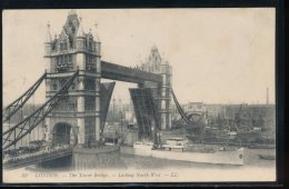 Angleterre -- London -- The Tower Bridge -- Lovking North West - River Thames