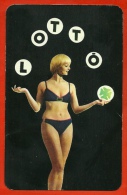 Petit Calendrier Publicitaire 1975 - "Lotto Toto" Loto Loterie Erotique Sexy Pin-Up Trèfle - PUB Publicité (Hongrie) - Tamaño Pequeño : 1971-80