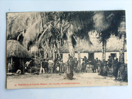 Carte Postale Ancienne : Nouvelle Calédonie : Ile Loyalty , Habitations De Coprah-Makers , Animé - New Caledonia