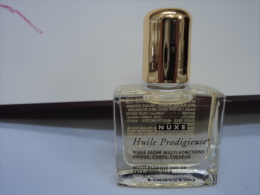 NUXE " HUILE PRODIGIEUSE " MINI  10 ML IMPECCABLE MAIS SANS BOITE  MENTION DE GRATUITE   VOIR & LIRE !!! - Miniatures Femmes (sans Boite)