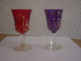 ANCIEN  VERRE  EMAILLE A LIQUEUR  ( 2 ) - Verres