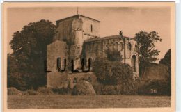 DEPT 17 : Vaux , L Eglise Romane - Vaux-sur-Mer